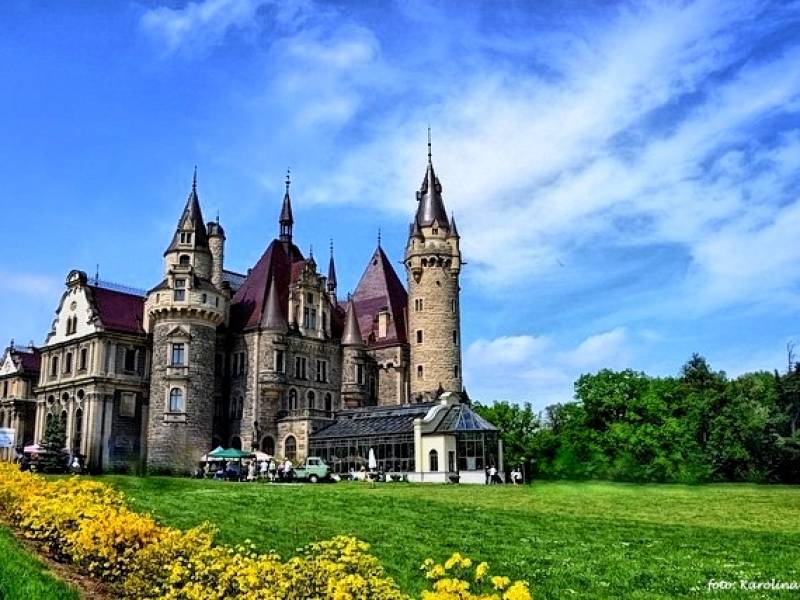 Pałac w Mosznej